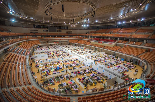 （新华全媒头条·图文互动）（2）奋斗结硕果，再写新篇章——写在共和国71周年华诞之际