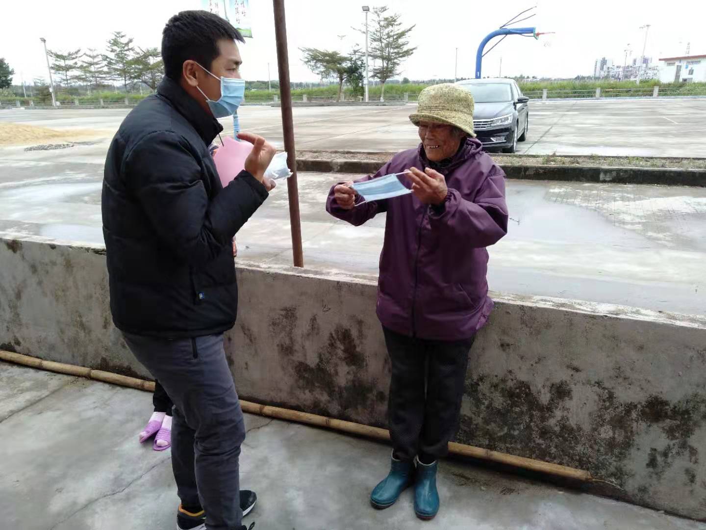 11.和兴村防疫宣传2.jpg