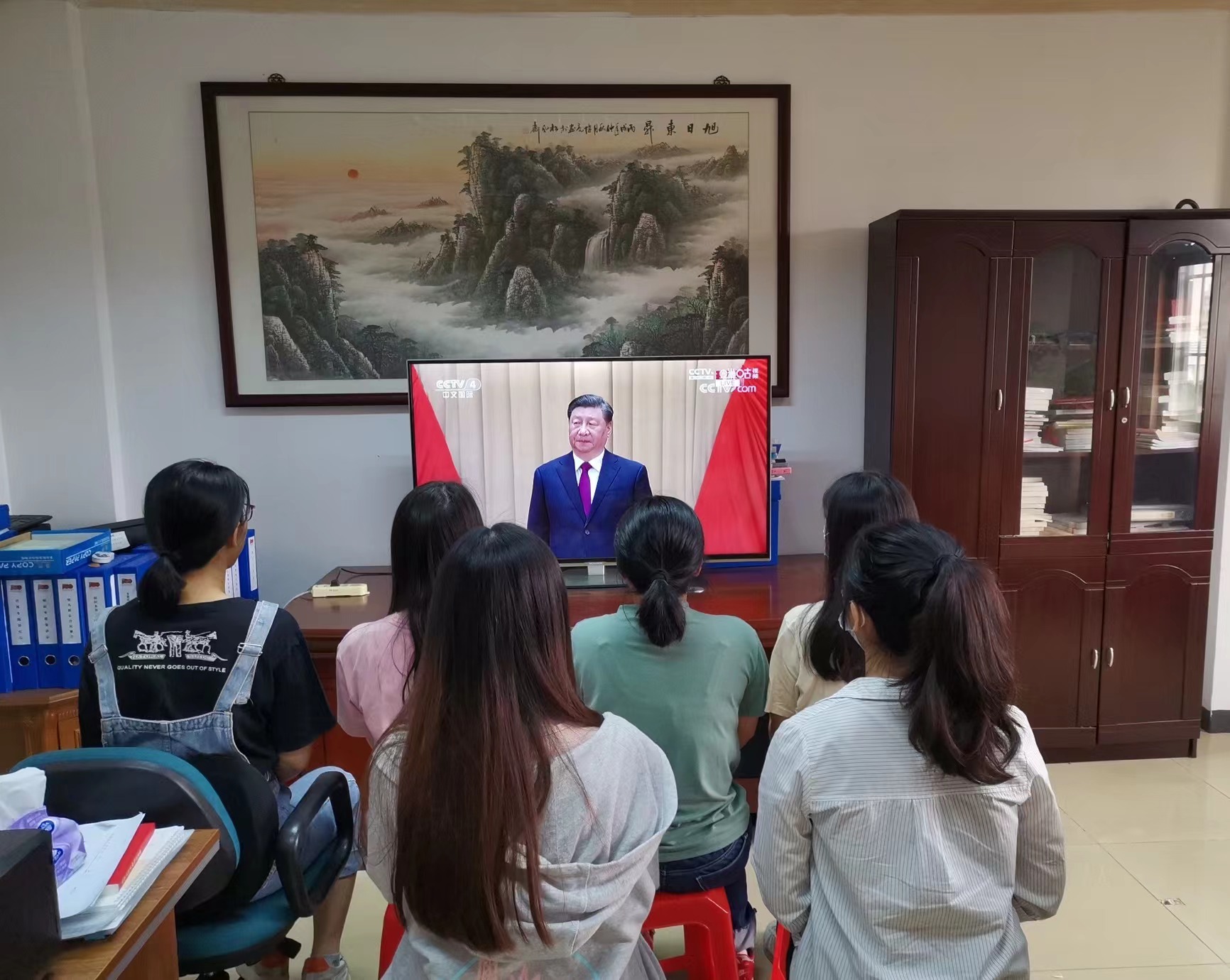 青春心向党 建功新时代——开平市民政局团委组织团员青年收看庆祝建团100周年大会.jpg