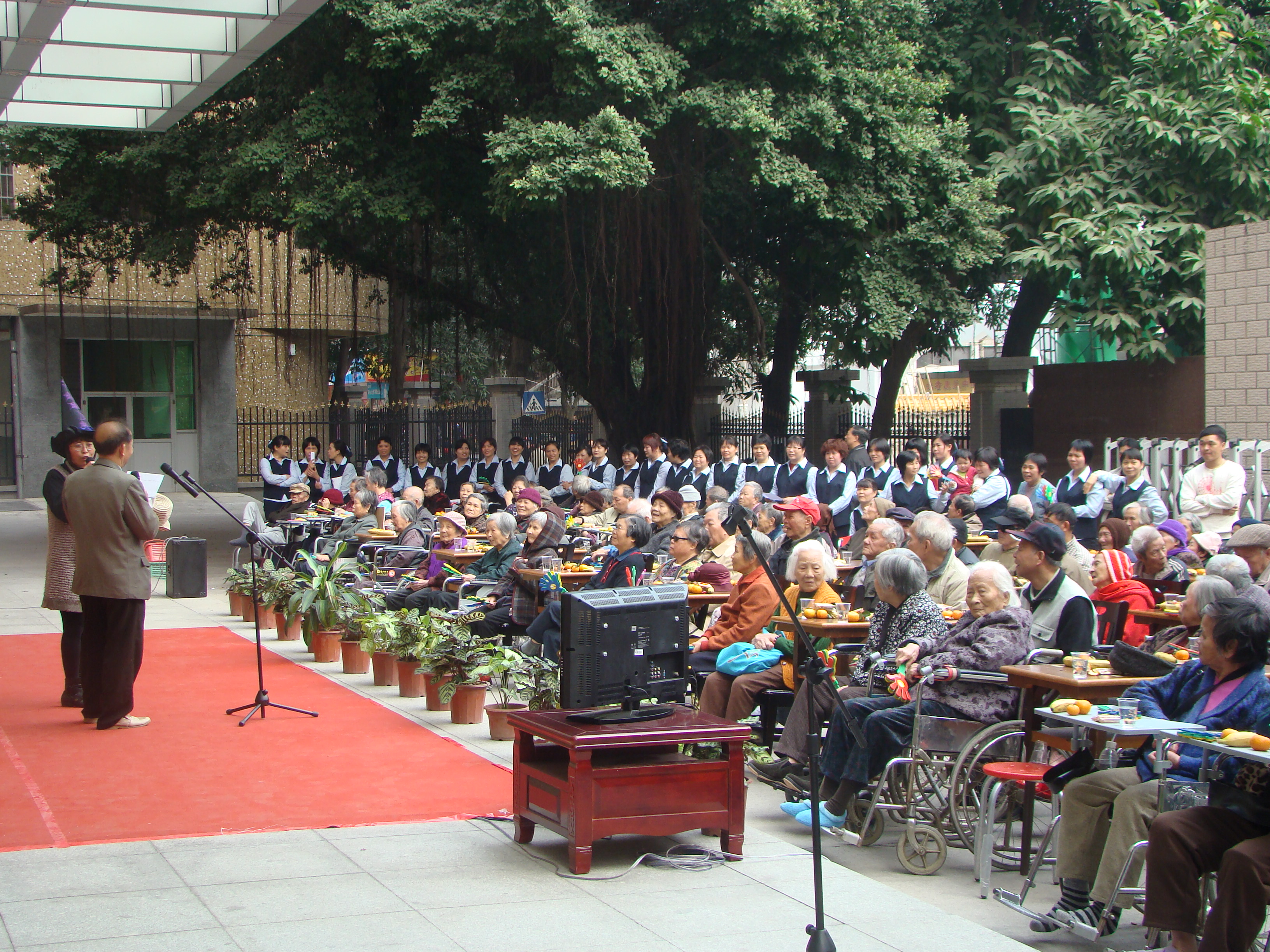 （29）2012年，开平市福利院开展元旦联欢活动.JPG