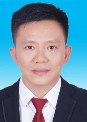 谢炳根.jpg