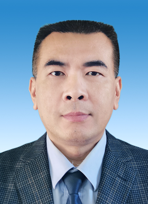 10.近期蓝底大一寸彩照（周志雄）.jpg