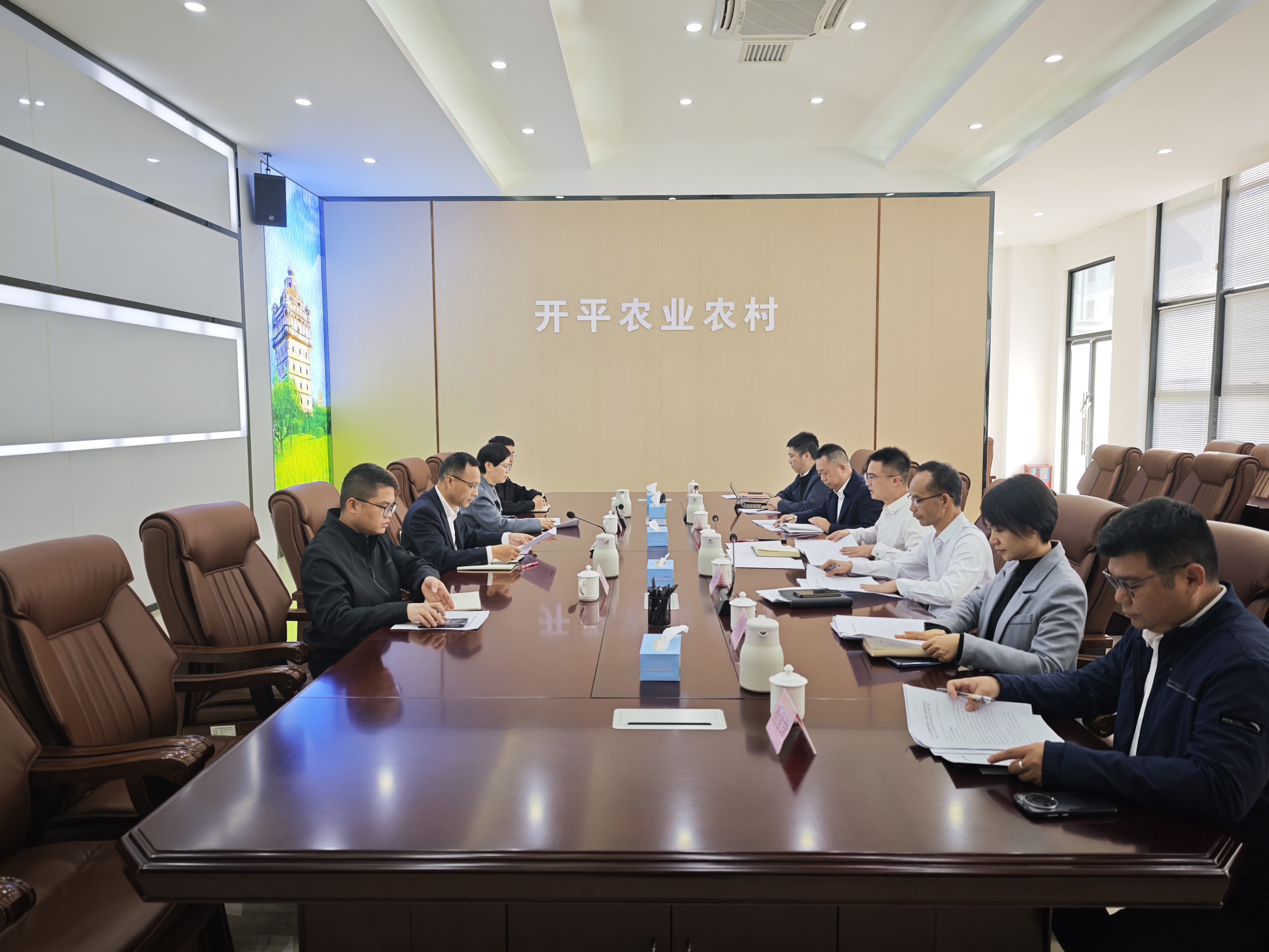 梁光挺到市农业农村局开展调研