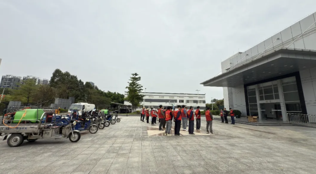 翠山湖产业园开展爱国卫生运动暨消灭越冬蚊统一行动