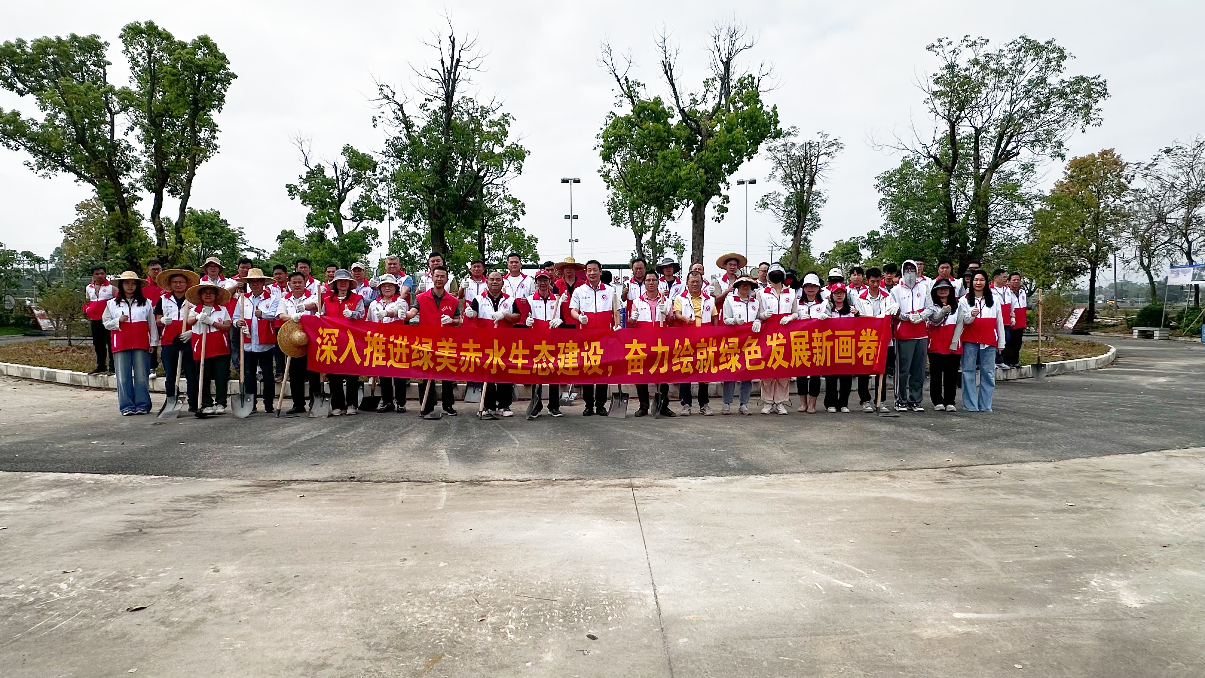 植绿南塘美，共绘新图景！赤水镇开展义务植树活动