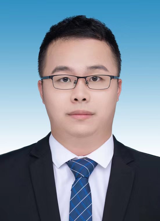 谭国鹏.jpg