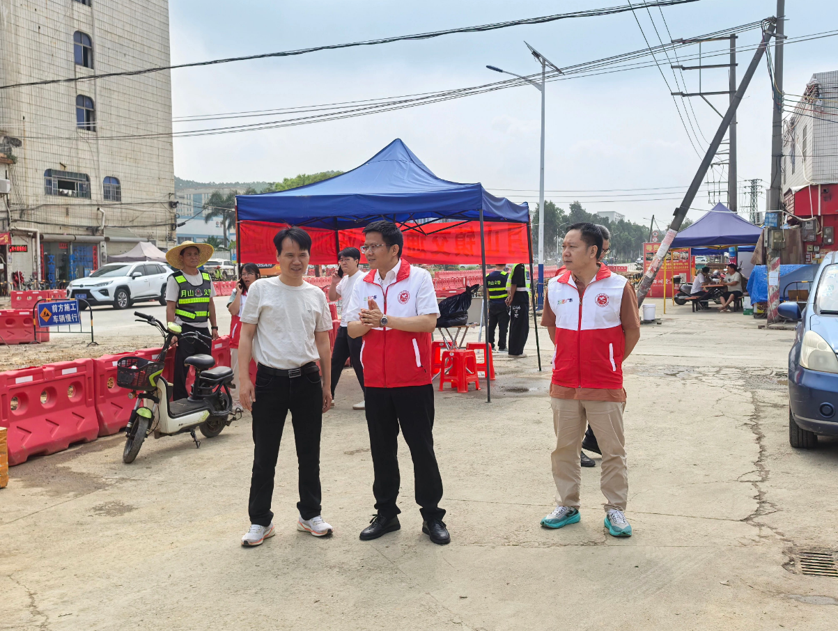 百日攻坚·进行时｜从“旁观者”到“守护者”！群众共治共建助力“五边”环境整治提升