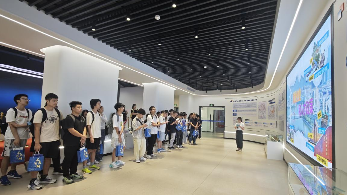 走进开平高端智造 赋能青年逐梦——五邑大学学子赴开平开展产业研学活动
