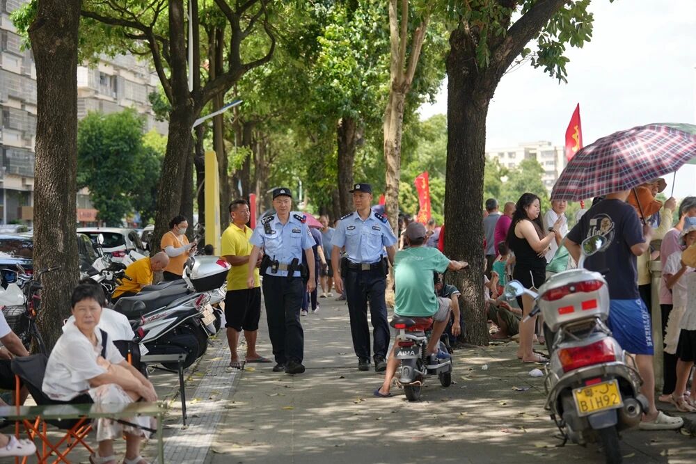 端午“警”色不打烊！开平公安藏蓝坚守护航佳节平安祥和
