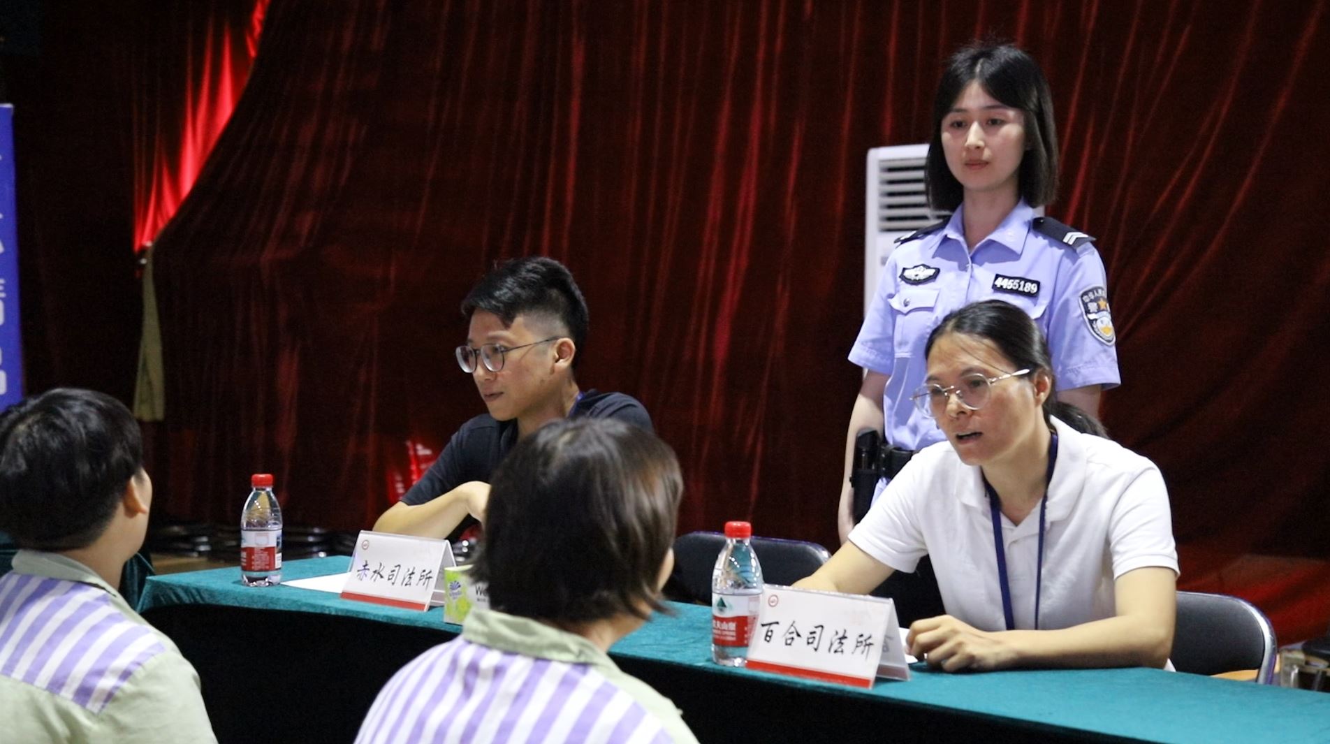 帮教座谈.JPG