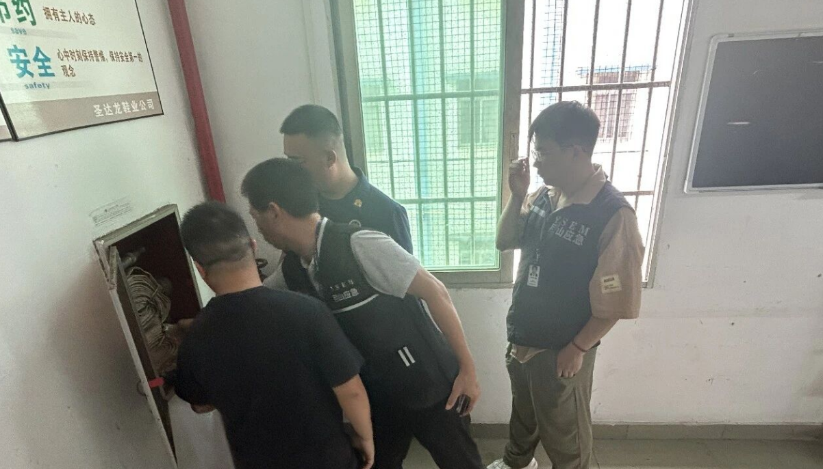 守护生命线！月山镇迅速行动，为鞋企筑牢消防安全“防火墙”
