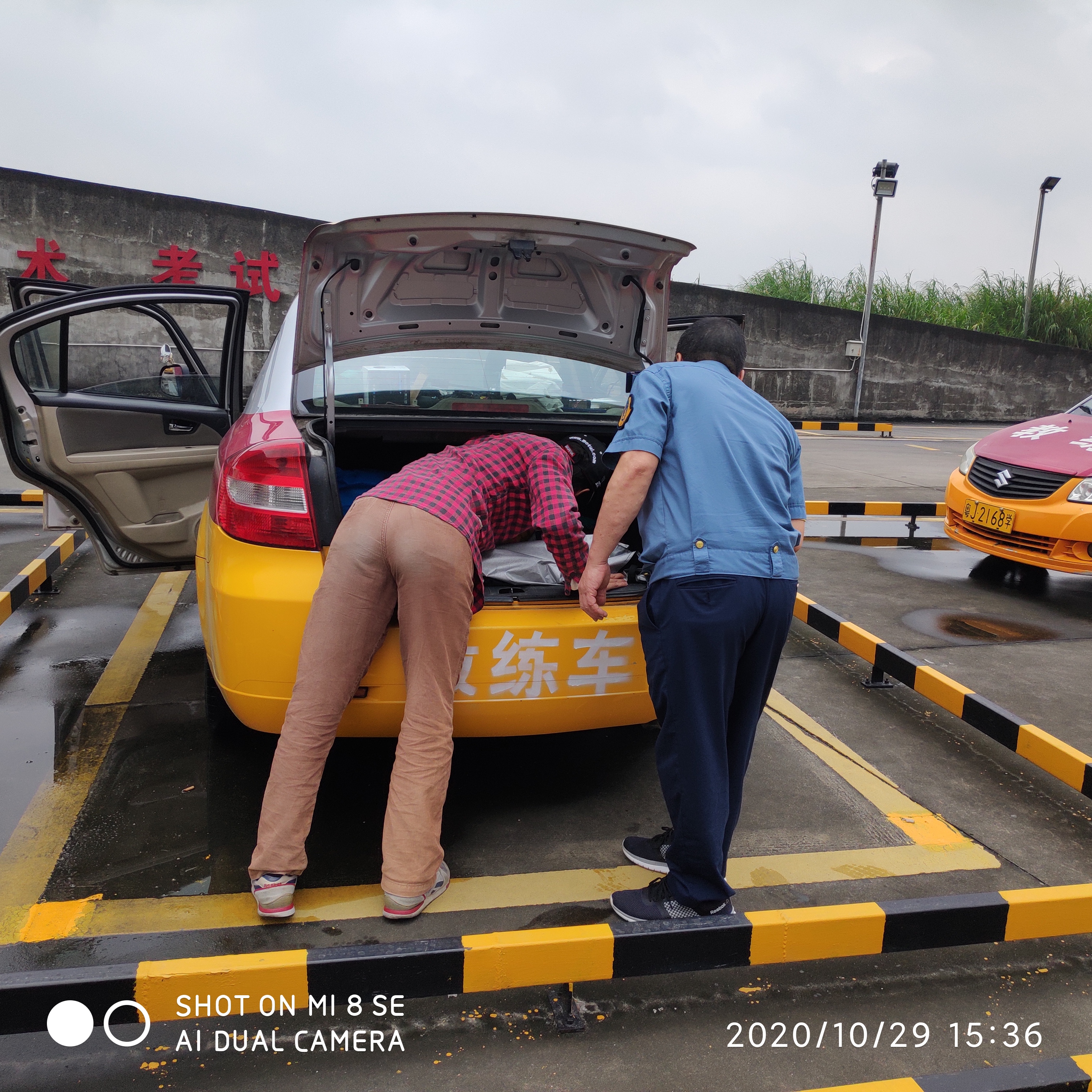988ef0549b3598ae3eb2098df7c8545e_.jpg
