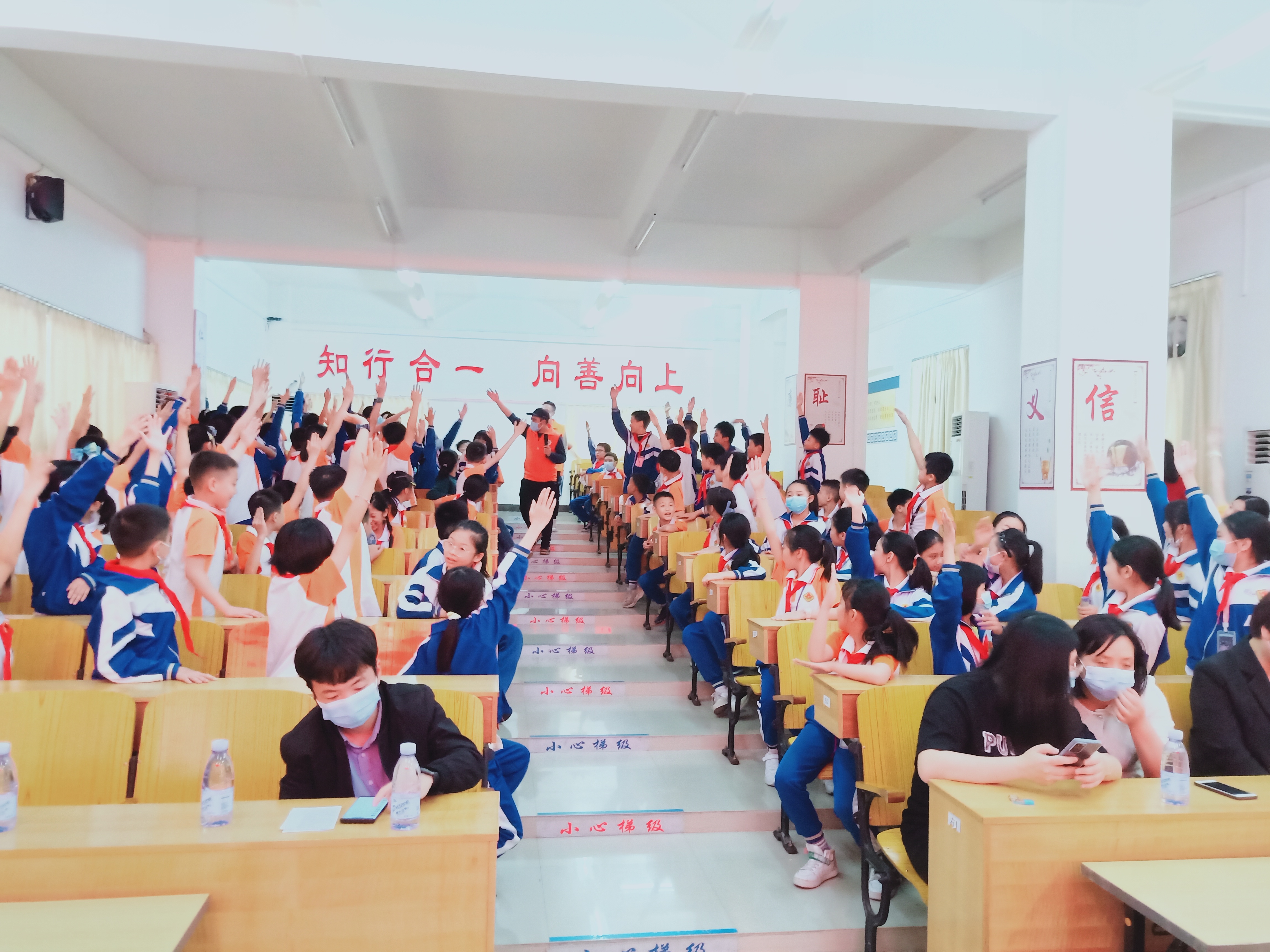 照片4.jpg