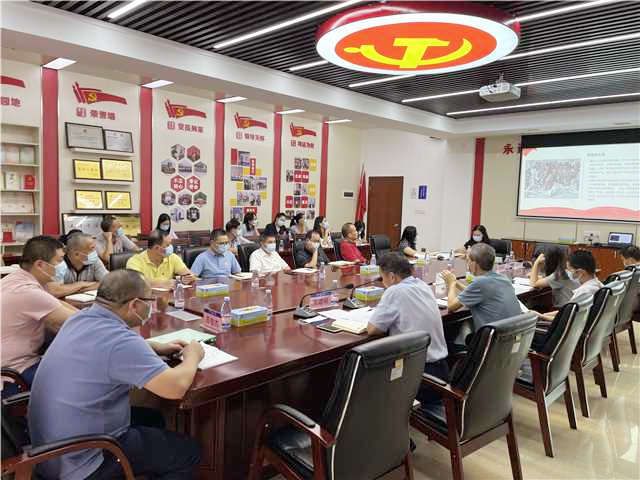 党支部书记吴建明讲党课——《重走长征路 奋进新征程》5.jpg