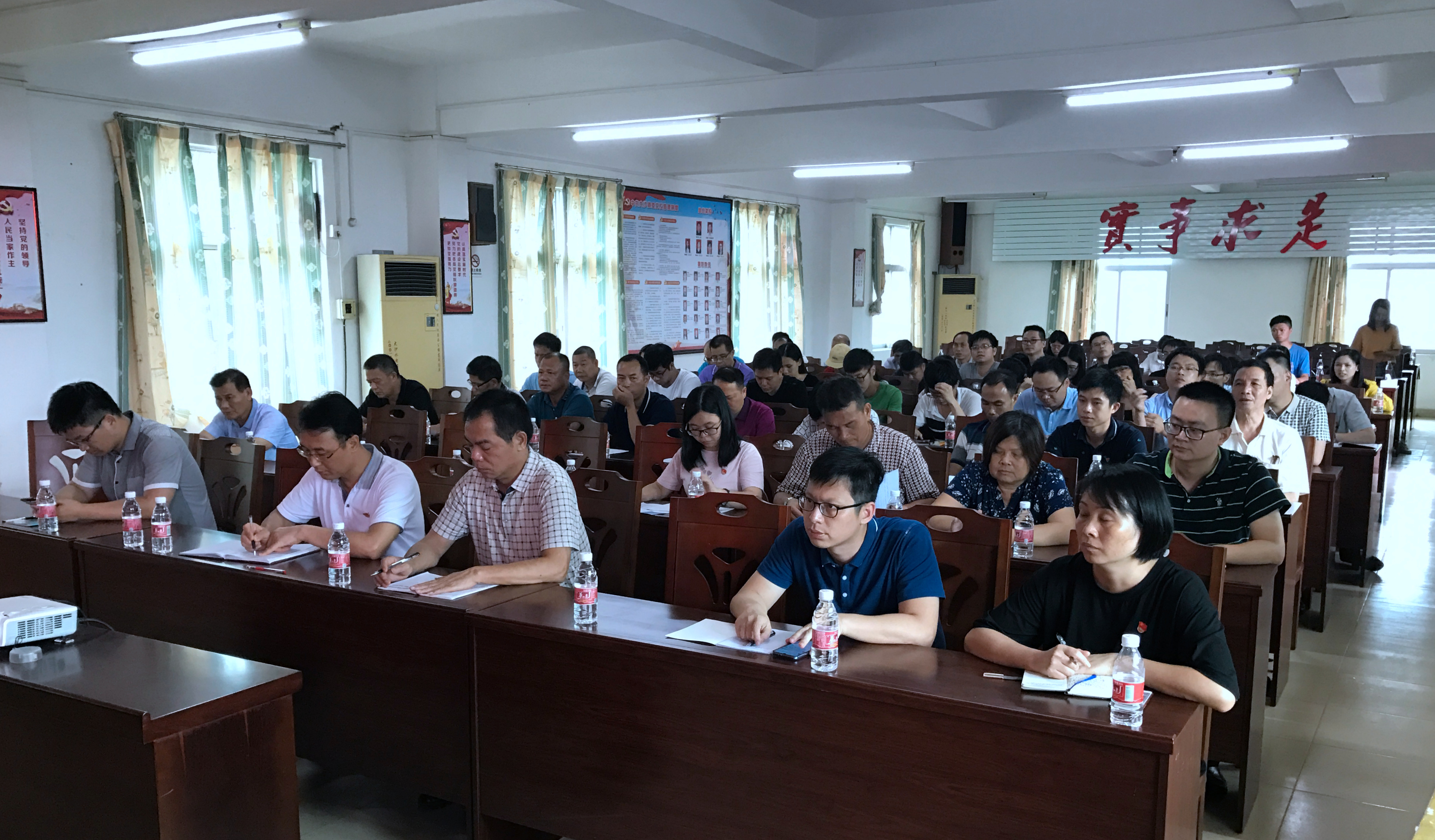 微信图片_20190521160802_副本.jpg