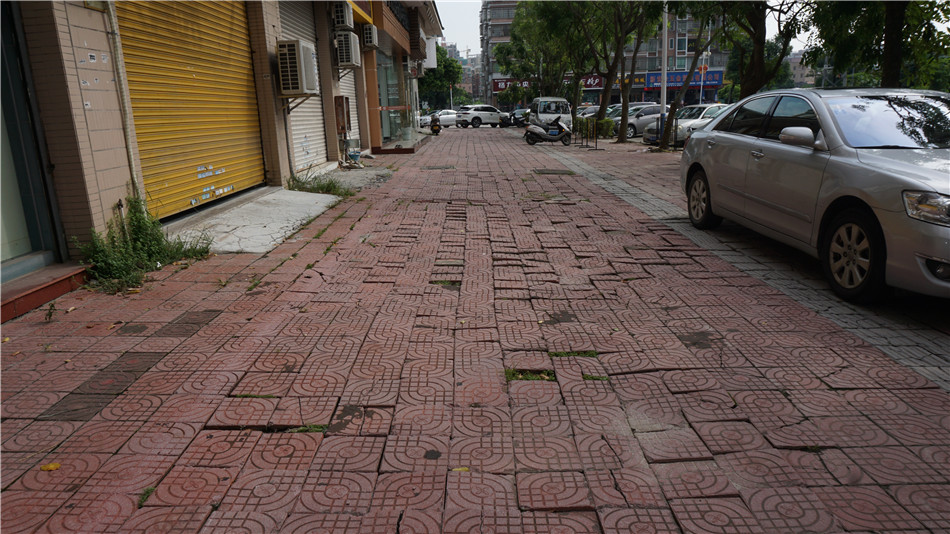 烂路_副本.jpg 烂路_副本.jpg