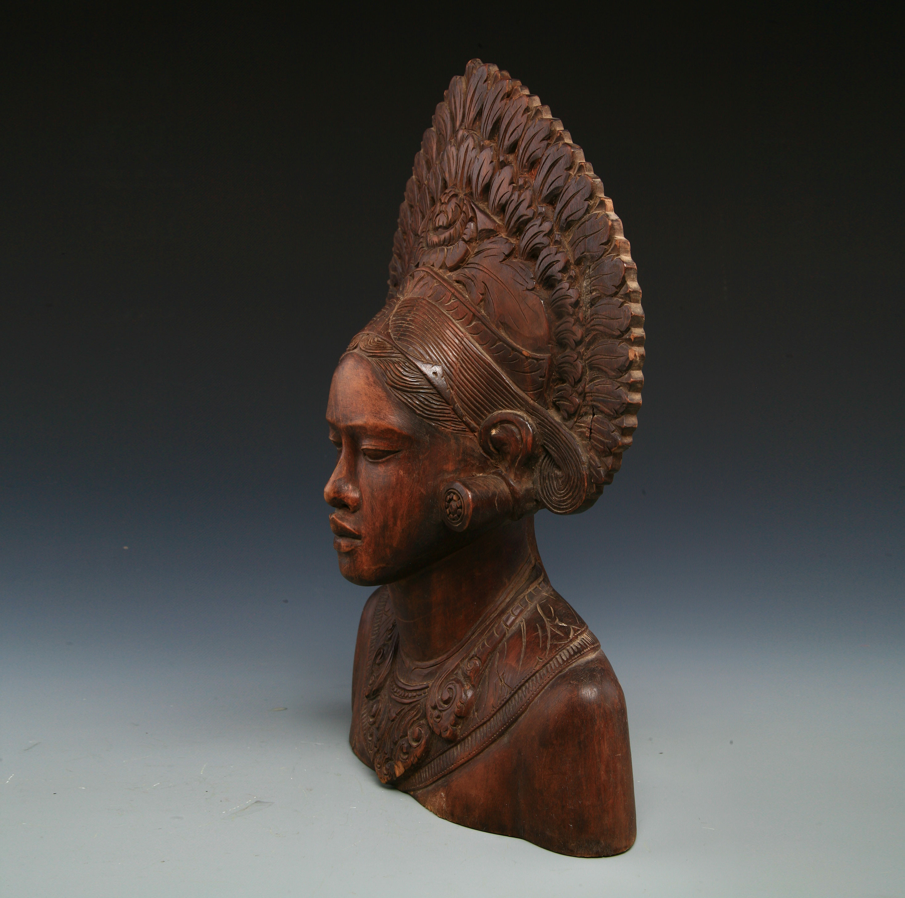 木雕印度女神头像