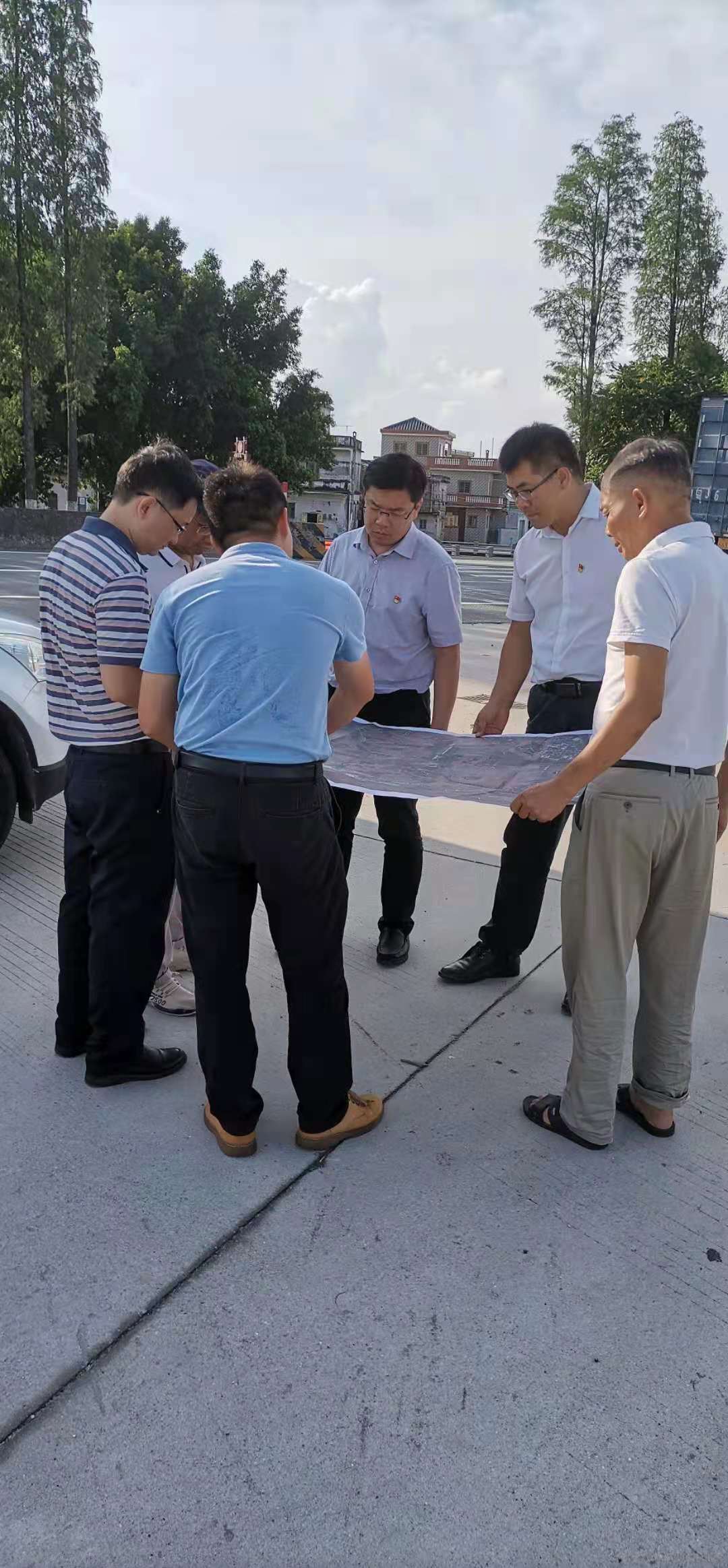 市领导谭晓华检查指导到国道g325线鹤山址山至开平塘口段改建工程征地