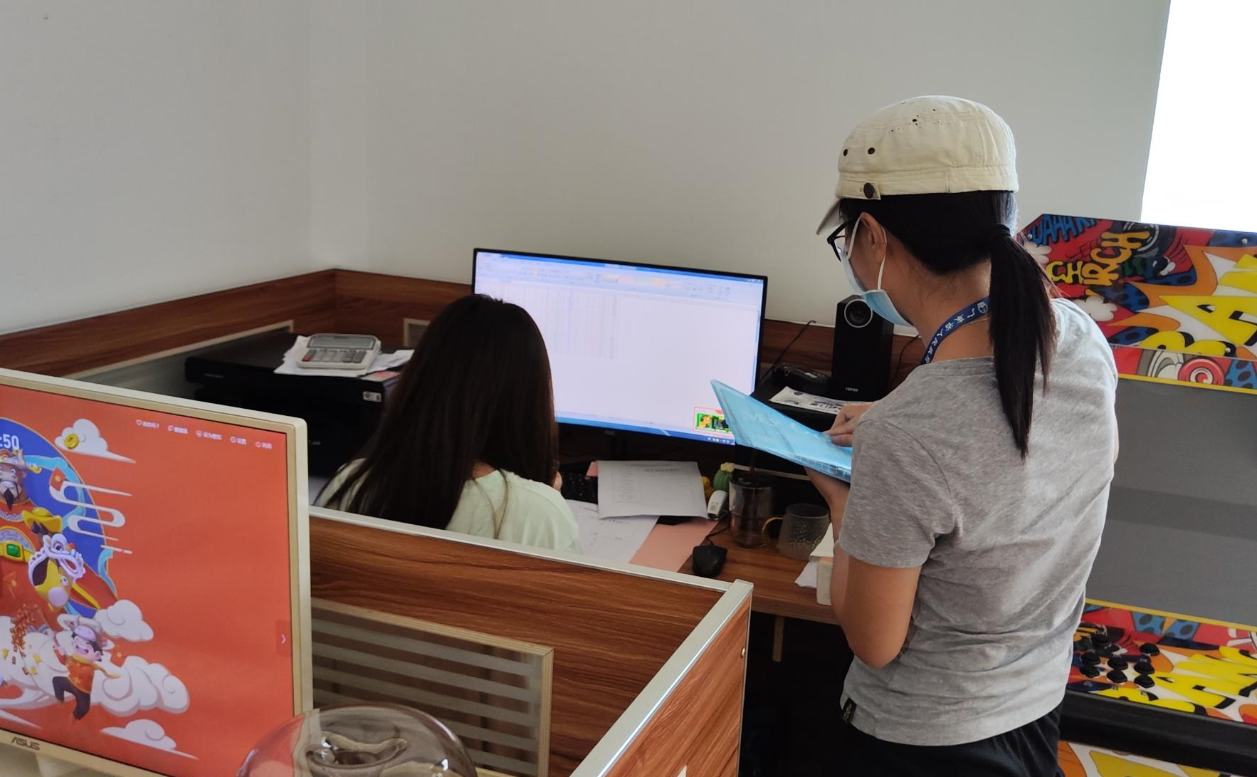 劳务工出国_出国劳务工作招聘_出国劳务工资打到自己卡里吗